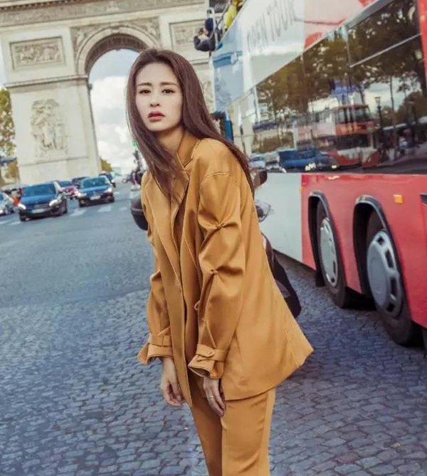 �ع龭��ع鳤ֱ�� Ů��ֱ���������������¸߶�