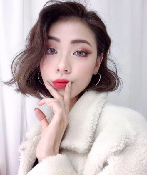 ����Ķ̷��ӵ�ɫ ���������еĶ̷�Ⱦ����ɫ���⼸��