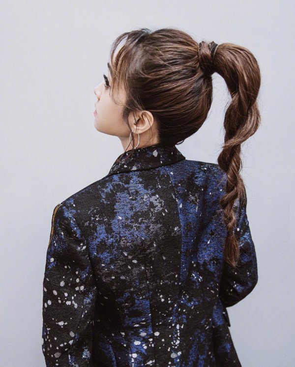 ��ʽ���ɸ���β��ô�� ���С��Ů֮�仹��һ����������ĸ���β