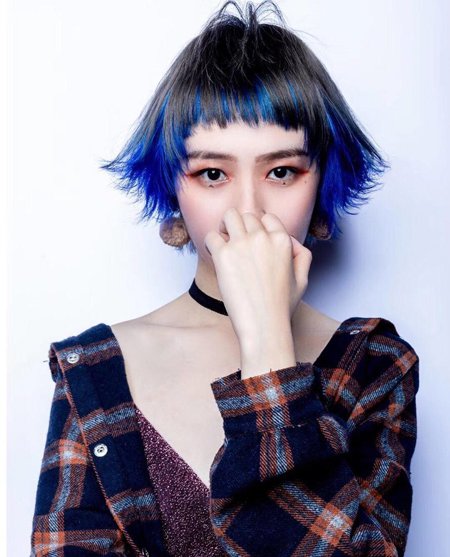 ���������Ⱥ��н��� ��ͬ���ʹ���Ķ���Ԫ����������ʾ��