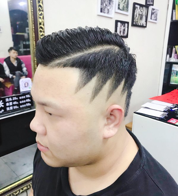 ������ů��ʿ���෢����һ�� ��������¶����෢�ͳ���������