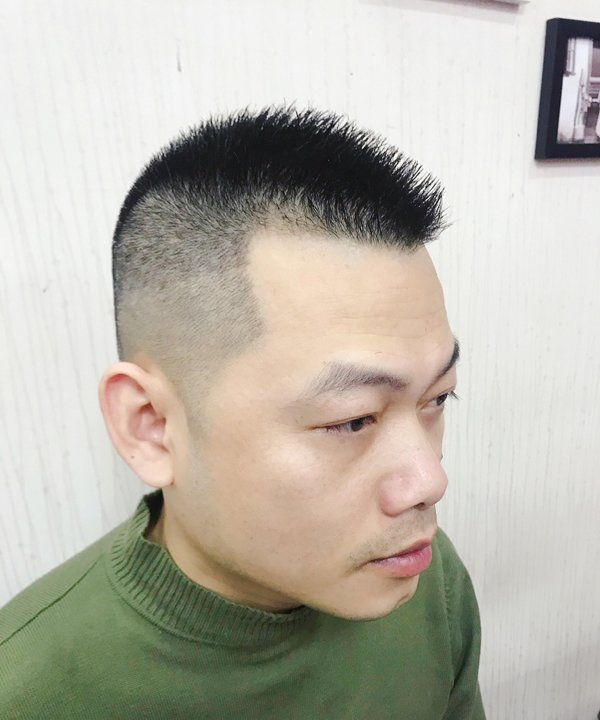 ������ů��ʿ���෢����һ�� ��������¶����෢�ͳ���������