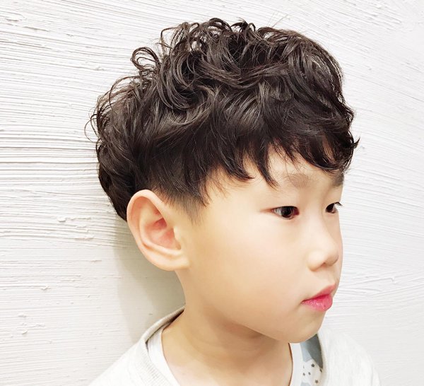 С�к�����Ҳ�³� 4��С�к�˧�����з���ͼƬ