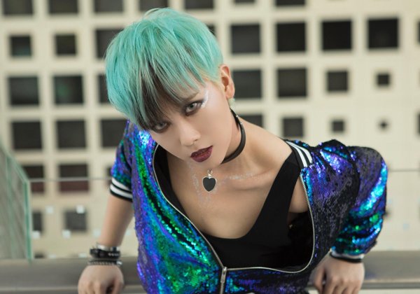 ���������;�ѡ���̷� Ů����𱬵ĳ��̷���������