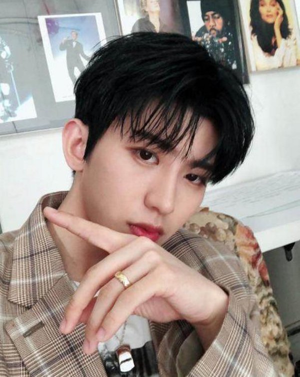 ��ʮ���������ѡ���� ʱ����������̷���һ�����˧