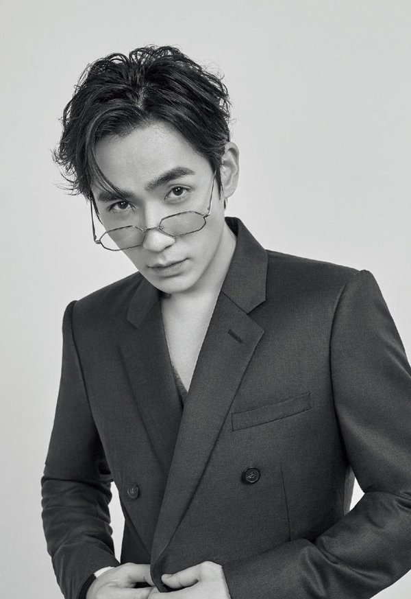 ��ʿ�����߸ߺ�������ô�� ��ʿ������ͷ�������߸�Ҳ��һ�������