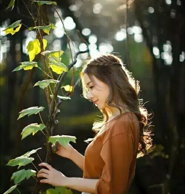 ����������԰������������ Ψ����԰�����������Ů��Լ��ıر���