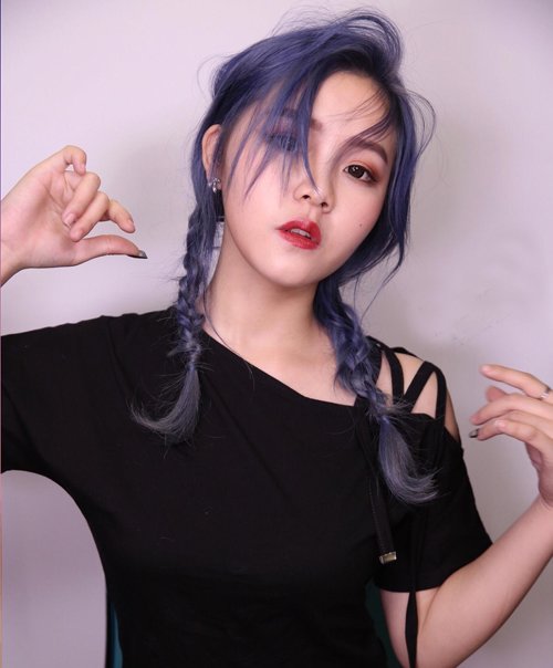 ��Ů��������İűȷ�ɫ��Ϯ 2019���¿�С��Ů�ű�Ⱦ������ʾ��