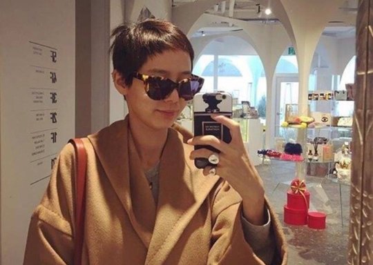 ��holdסְ������������ ְ��Ů�԰���Ů�����̷������Ƽ�