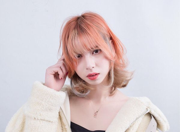 �뻻��ɫ��Ů�������� 2019Ů�����ܻ�ӭ�ķ�ɫ����������