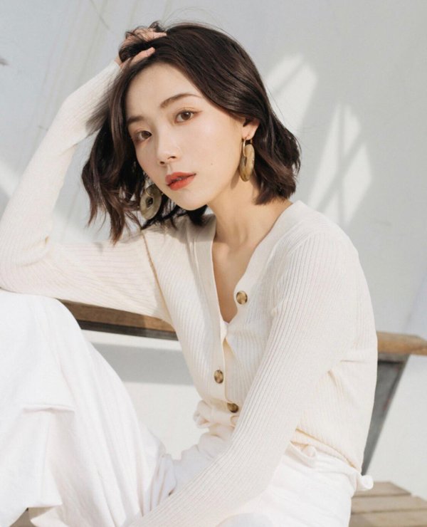 ����ѡ�Ķԣ���ʮ��Ҳ��С��� ����Ů�Լ��仹�����ʵķ��ʹ���Ҫ���