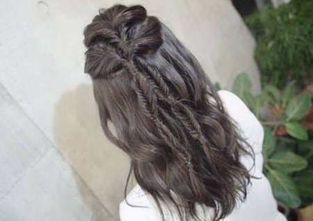 �����������Լ�ᷢ�͹����� ����Ů��������ͷ����ȱ���