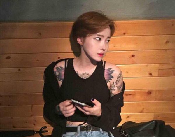 �������ڣ��״����ͺÿ���ì�� ���겻����ҲƯ���Ķ̷���������