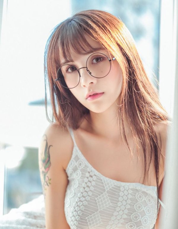 �ع龭��ع鳤ֱ�� ��Ů��ֱ���������ֱ��Ҫ̫��