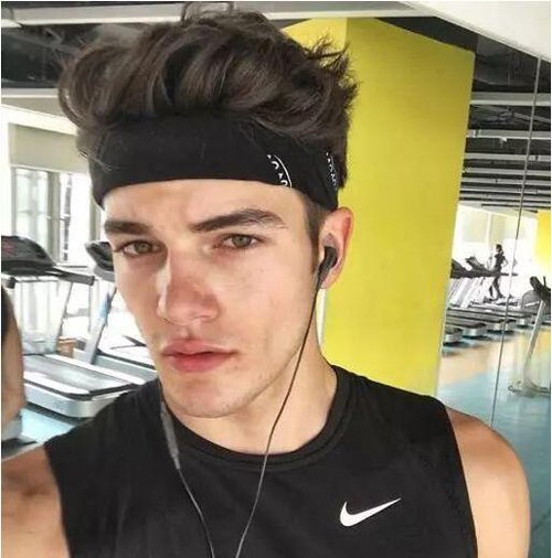 ������������ҲҪ�ӡ�ͷ����ʼ ���������ӳֳ�˧����ʾ��