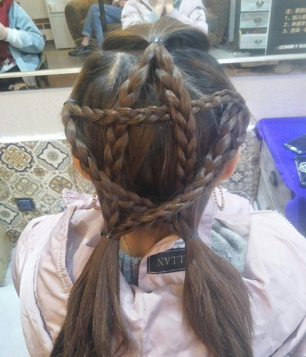 2019�����������ַ���׼�������� ���߻�ͷ�ʵ�Ů������ǧ������