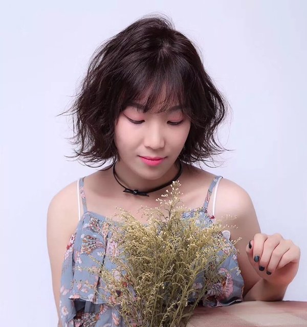 �����ʺ�ʲô���� Ů������������������������