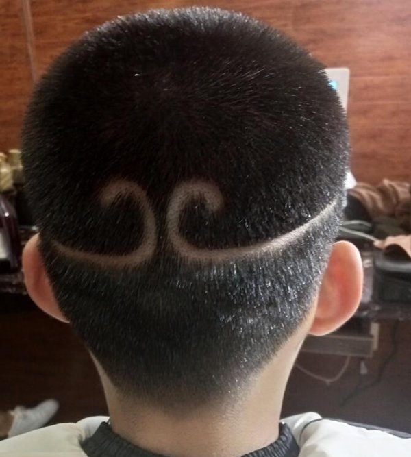 �ж�ͯ�̷�����ɲ��� 2019�б��������еĶ̷�����ͼƬ