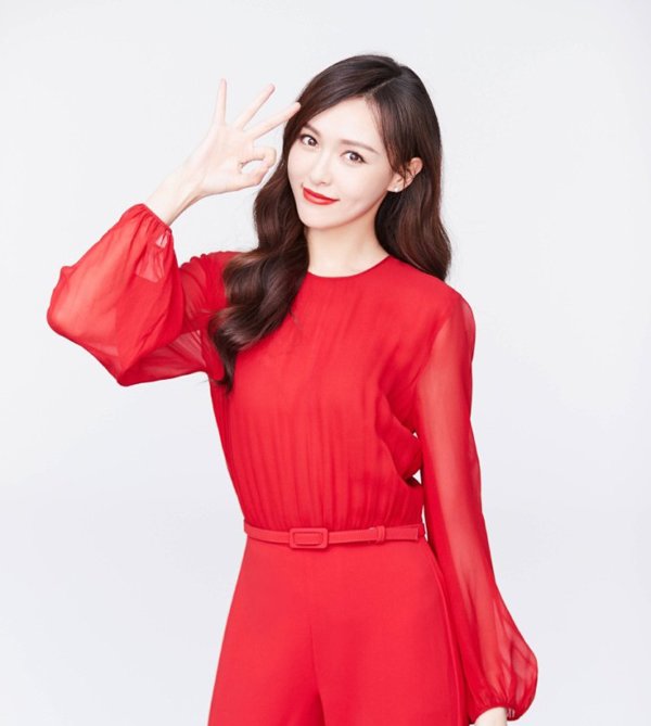 �������뻹��Ч��Ⱦ����᲻ϲ�� 2019Ů���������԰׵ķ�ɫ�͵��ָ߼�