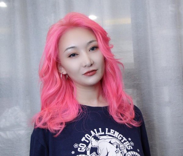 ������Żس�����ɫ���� 2019���𱬵ĺ�ɫȾ����һ����