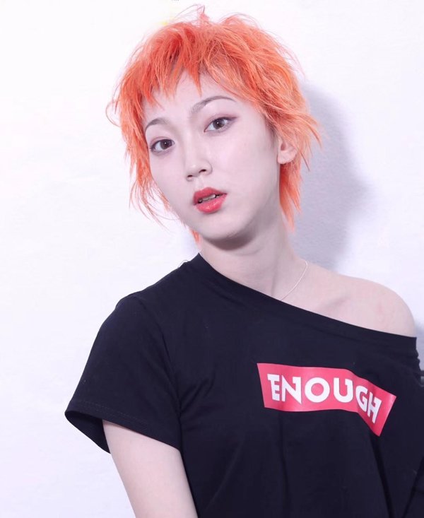 ������Żس�����ɫ���� 2019���𱬵ĺ�ɫȾ����һ����