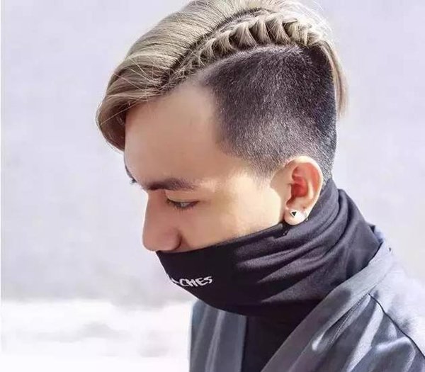 ��ʿ�����߱�С���̫���� 2019��ʿ���¿���෢����ʾ��