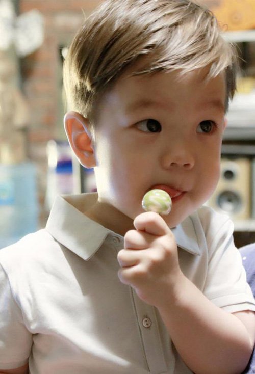 һ����б����ʺϼ��ķ��� С���ѳ����ɰ��Ķ�ͷ������ͼƬ