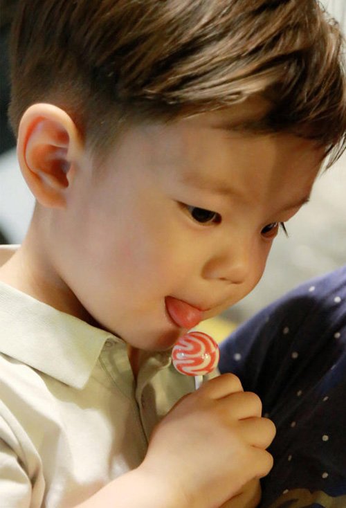 һ����б����ʺϼ��ķ��� С���ѳ����ɰ��Ķ�ͷ������ͼƬ