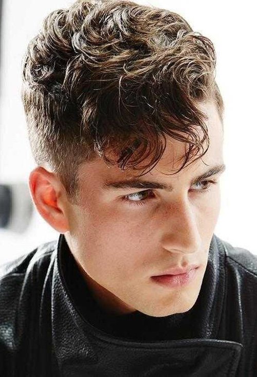 �ഺ�����������߲��̾������� ˧����ж��ط���������ͷ��