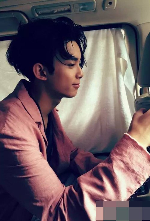 �����͵�˧������ͷ�����ʹ�ȫ ������������������ʱ�з���