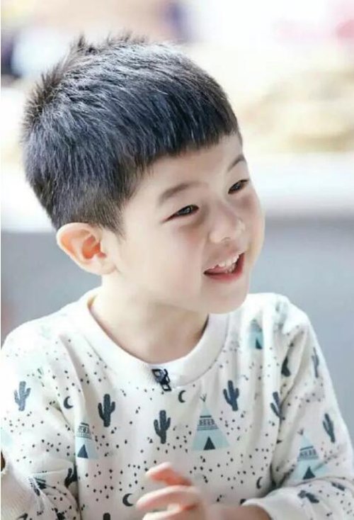 2019�׶��ж̷��·������� ���ÿɰ���С�к���ͷ�����̵�