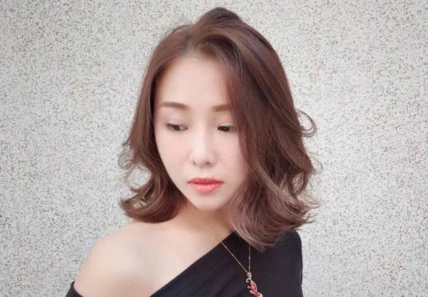 层次烫短发有TA不一样 2019超火爆的短烫发造型示例