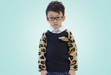 ����ܺ��ӵķ��͹�ʱ���� С�к��˼��˰��ķ����⼸��������