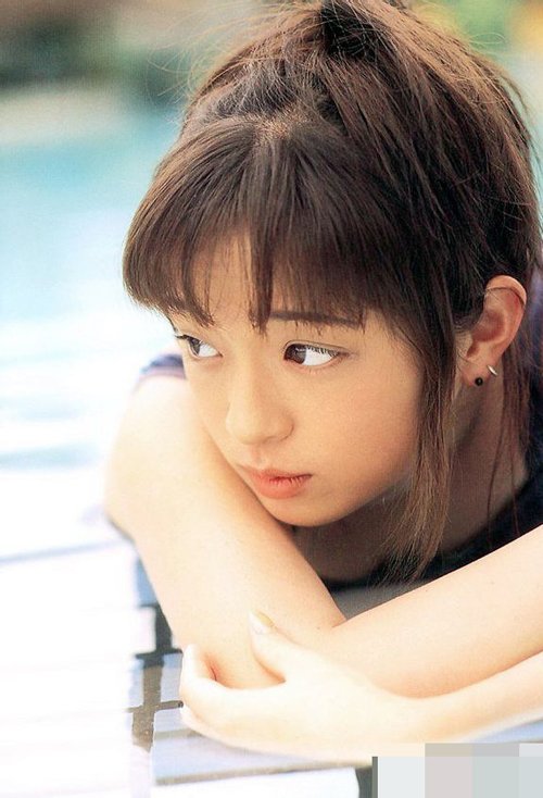 Ӥ��������Ů�����ɰ����ӷ��� ����׬�������Ů������ͼƬ