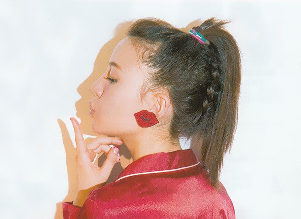 ������棬���Ͳ��Ҳ�����Ů�� �������β������Ư�����������һ��