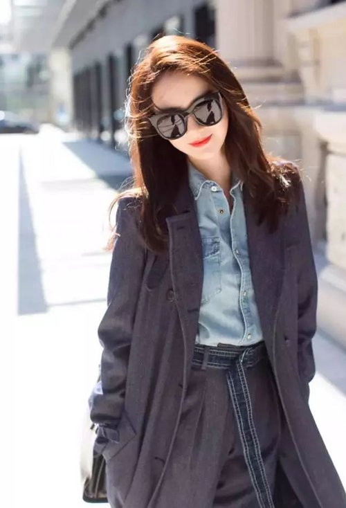 ����Ů��Ⱦʲô��ɫͷ���ÿ� ���������Գ���Ů��Ⱦ�ֺ�ɫ