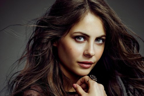 ����Ů��Ⱦʲô��ɫͷ���ÿ� ���������Գ���Ů��Ⱦ�ֺ�ɫ