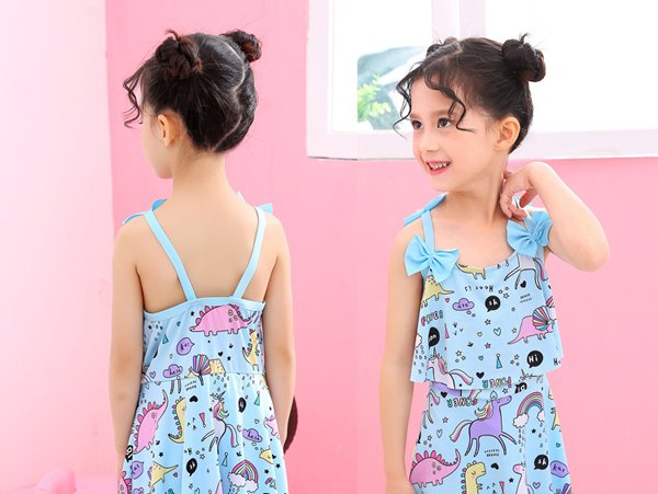 ��Ӿװ����ͷ�������� Ů����Ӿװ����������������͹���