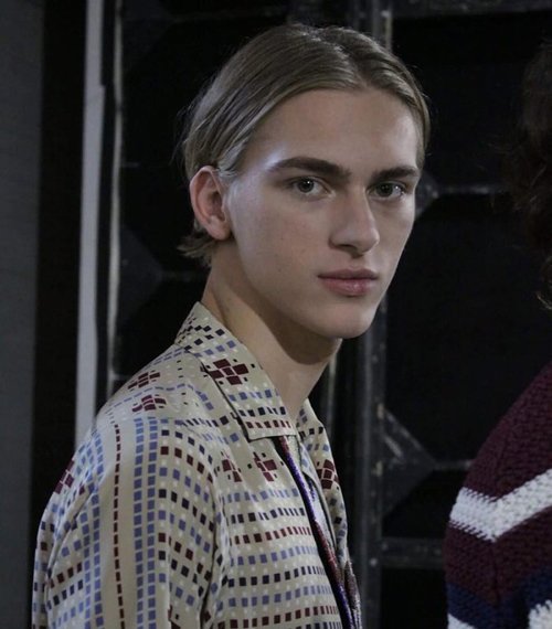 ����ġ�����ɫ�����ٲ��˸߼��� 2019�����߼���Ⱦ���³�������