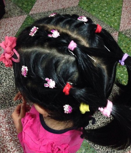 �̷�������ר��С�鷢 ���ÿ��Ķ�ͯ���¶̷���������ʾ��