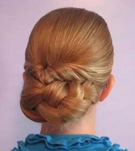 �����ˣ�ʱ���̷���Ϊ������ �����ӿ��Ը㶨���̷������ָ߼�