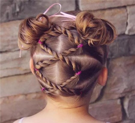 ����С�裬�Դ��ɰ����� ����ļ�Ů����������������˫��β�͹���