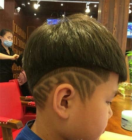 �б�������ͷ��ô�� �б������������ͷ��ͷ�ʱ���