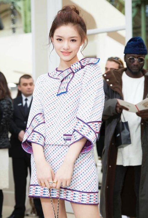 ��ĩŮ�����ĳ�������ͷ����ͼ ������ʱ�����и߱��ӳ�����