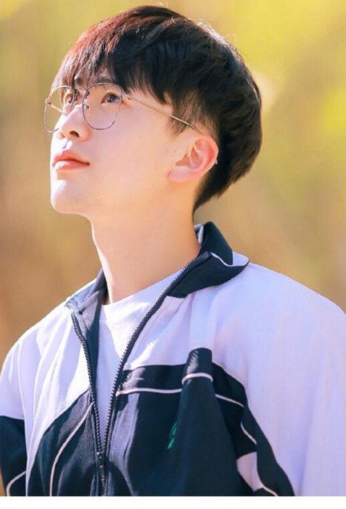 2019Բ�������ʺϵĶ̷�ͼƬ ��ʿ�м�˧�����Ͷ�ͷ�����