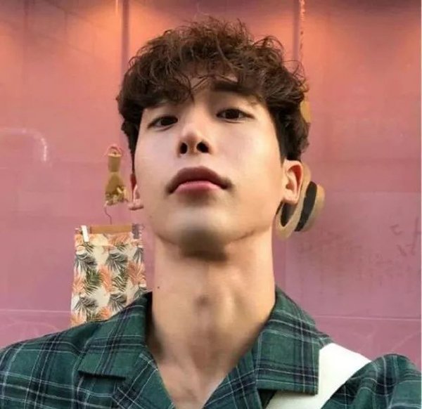 ����������ķ��ͻ����� ������Ů���ո�����㻹������з���