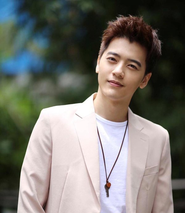 ����������ķ��ͻ����� ������Ů���ո�����㻹������з���