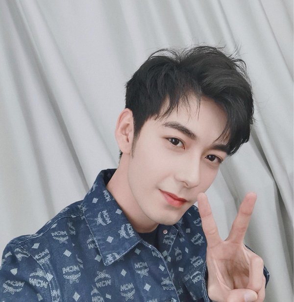 ����������ķ��ͻ����� ������Ů���ո�����㻹������з���