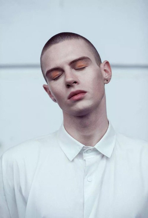 ������˧��Բ��ͷ�̷�ͼƬʾ�� С��������ĳ�����ͷ������