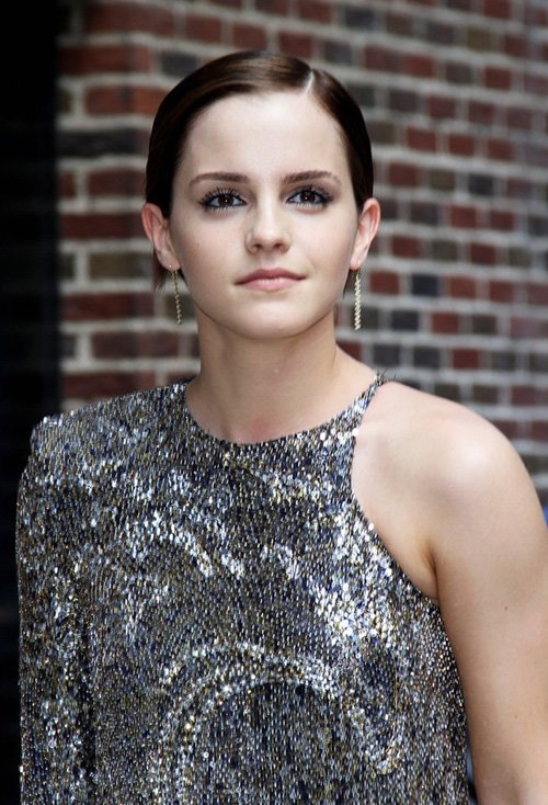 ��ʮ����Ů���ʺϼ����ķ���ͼ Ůʿ��ѿ��ͷ����������ֵ